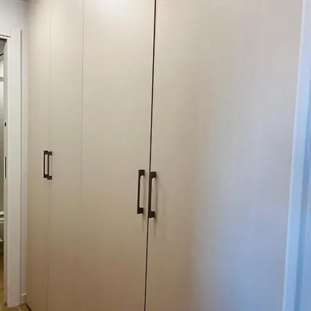 Lugar Junto Al Mar *